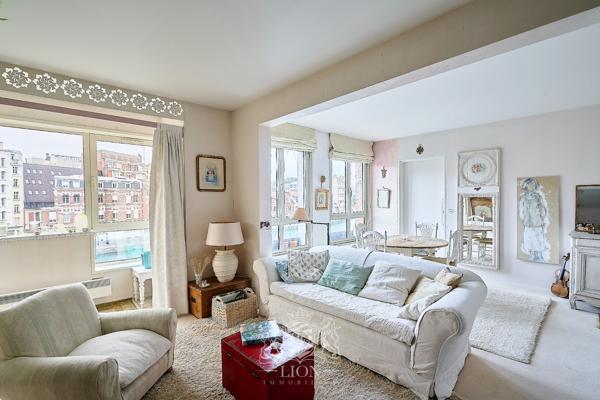Rare:Quai du Wault, duplex balcon et parking.Garage possible