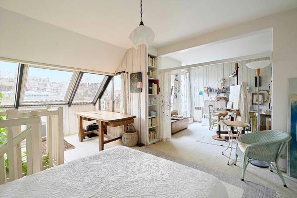 Rare:Quai du Wault, duplex balcon et parking.Garage possible