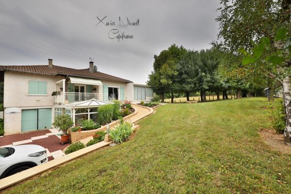 Maison à vendre 8 pièces proche de MACON (71)