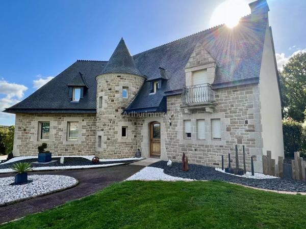 Vente Maison 8 pièces 230 m2 à Uzel