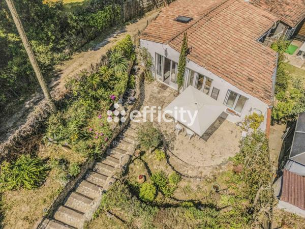 Maison
         3 pièces
        - 60 m²