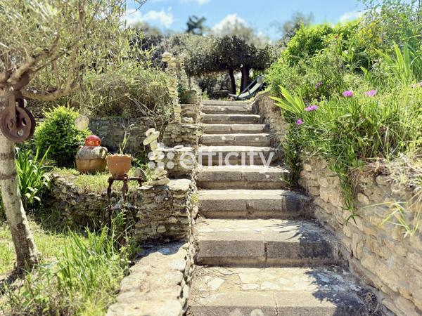 Maison
         3 pièces
        - 60 m²