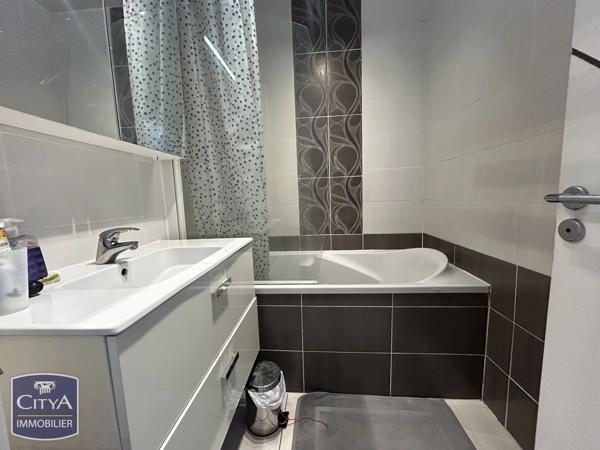 Appartement à vendre 4 pièces 77.16m² Le Mans (72000)