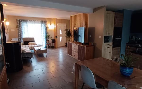 Maison à vendre    5 pièces •  Chinon