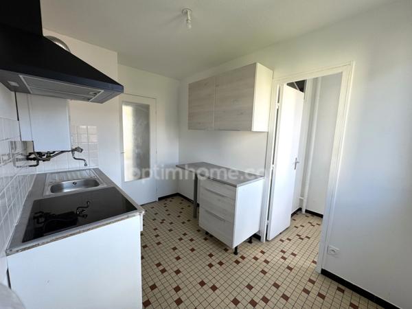 Appartement 3 pièces avec balcon, garage et cave – Mâcon (71)