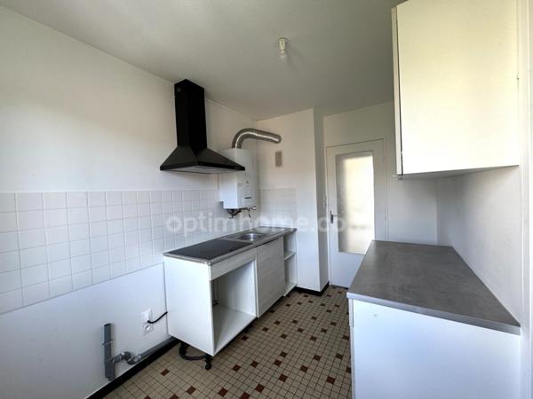 Appartement 3 pièces avec balcon, garage et cave – Mâcon (71)