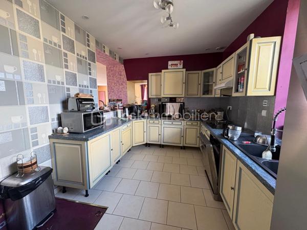 Maison traditionnelle de 245 m²