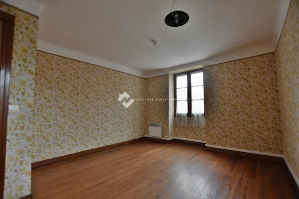 2 APPARTEMENTS T4 + GARAGE ET PARKING