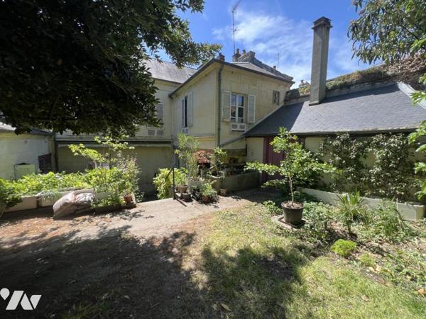 Proche Abbayes Aux Hommes - Maison de Maitre du XIXème - Terrain 620 m2 - Prévoir travaux.