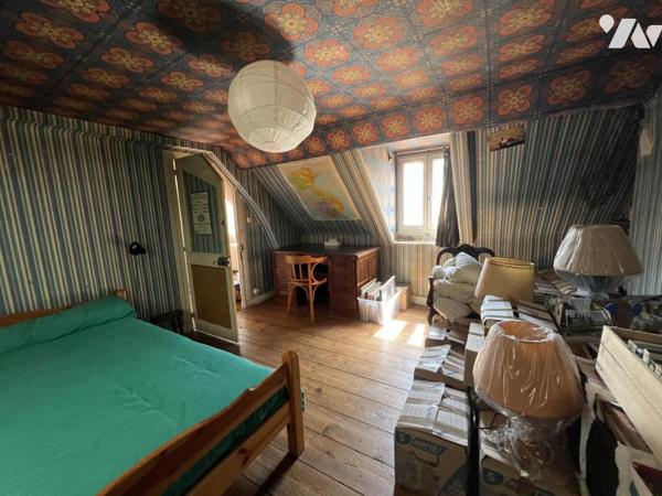 Proche Abbayes Aux Hommes - Maison de Maitre du XIXème - Terrain 620 m2 - Prévoir travaux.