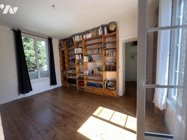 Proche Abbayes Aux Hommes - Maison de Maitre du XIXème - Terrain 620 m2 - Prévoir travaux.