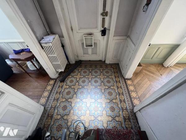 Proche Abbayes Aux Hommes - Maison de Maitre du XIXème - Terrain 620 m2 - Prévoir travaux.