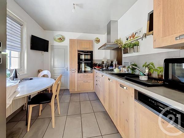 Maison à vendre  4 pièces - 80,83 m 2   RIOM  - 63