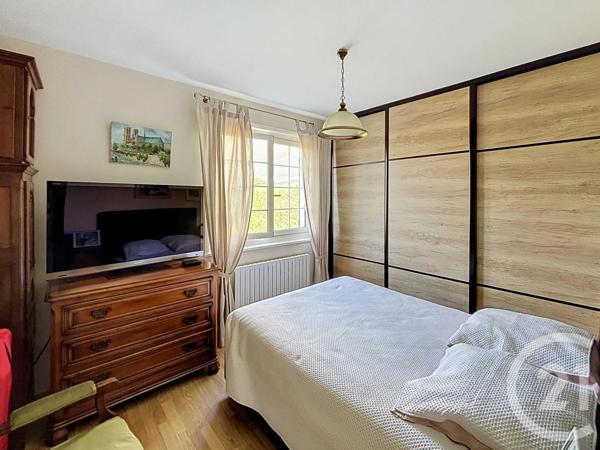 Maison à vendre  4 pièces - 80,83 m 2   RIOM  - 63