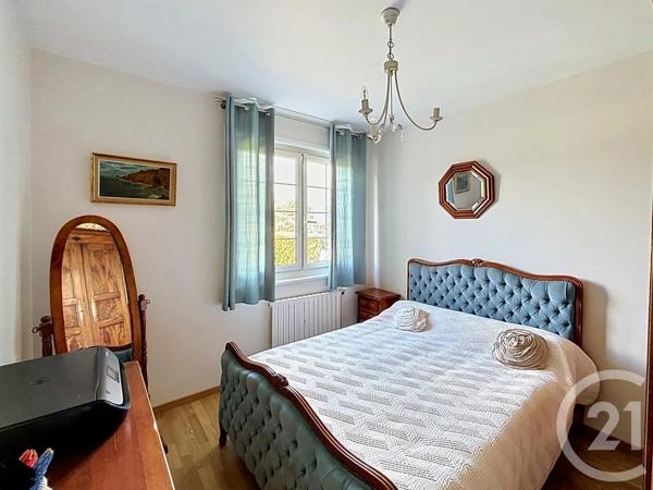 Maison à vendre  4 pièces - 80,83 m 2   RIOM  - 63