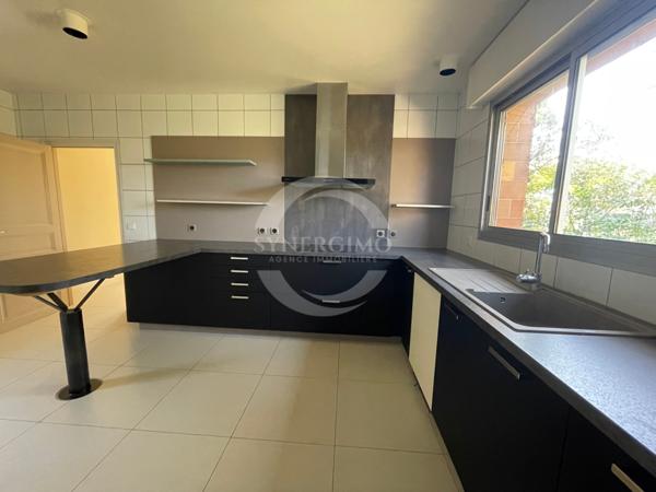 Mérignac (33700) Belle maison familiale de 227 m² au calme du quartier de Capeyron La Forêt