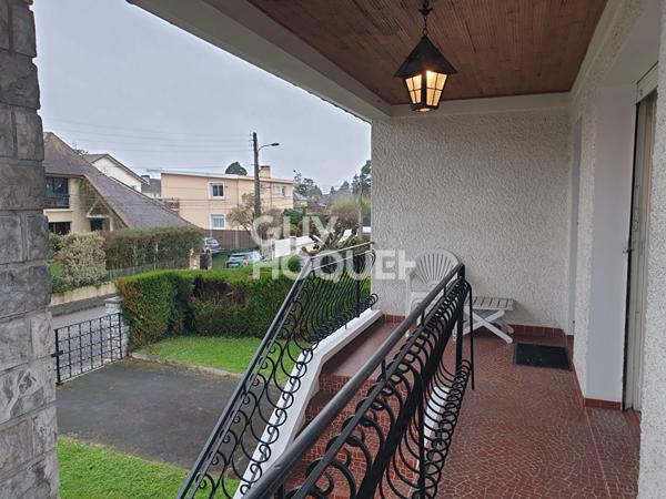 PAU(64000) secteur hippodrome, Maison 3 chambres avec studio.