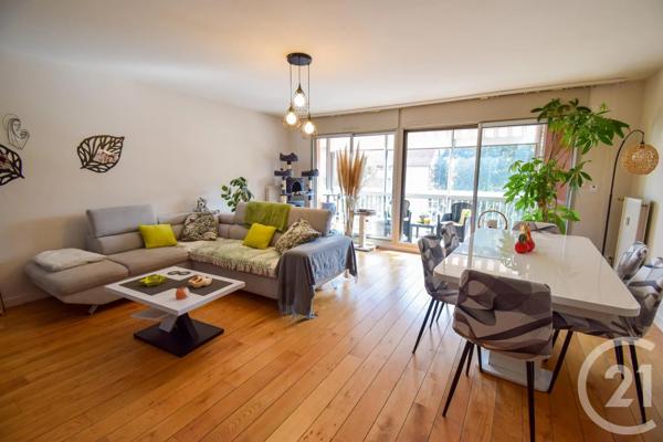 Appartement F4 à vendre  4 pièces - 105,19 m 2   BELLEVILLE  - 69