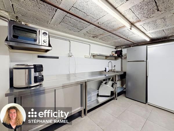 Fonds De Commerce
        
        - 42 m² Exclusivité 59 000 € *