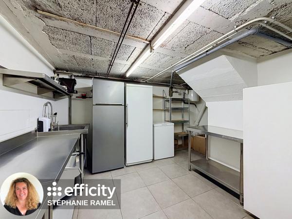 Fonds De Commerce
        
        - 42 m² Exclusivité 59 000 € *