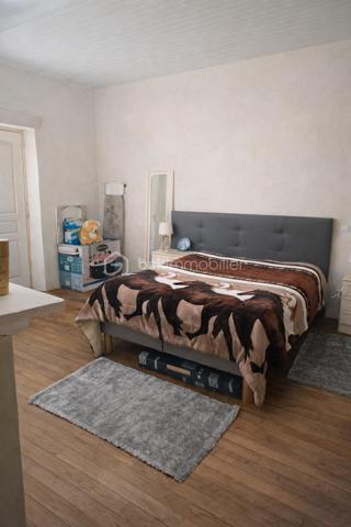 Maison ancienne de 104,39 m²