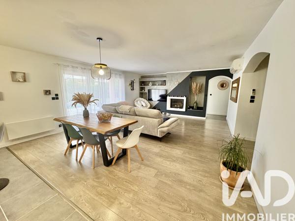 Maison à vendre 4 pièces 109 m² Saint-Geniès-de-Malgoirès