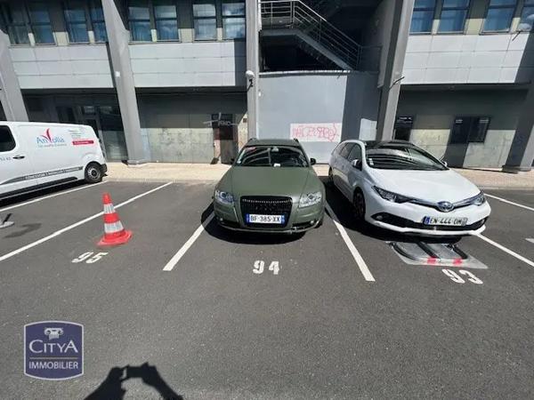 Parking à vendre 15m² Tours (37000)
