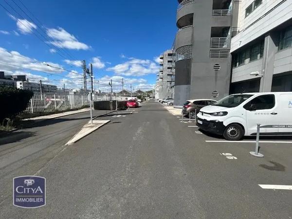 Parking à vendre 15m² Tours (37000)
