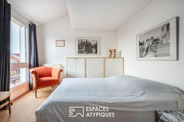 Maison d’architecte avec terrasses et jardin
