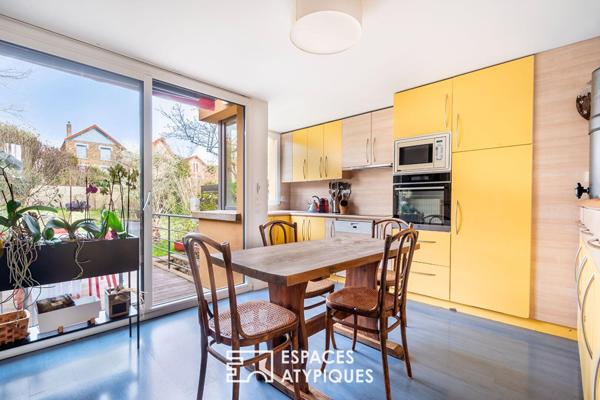 Maison d’architecte avec terrasses et jardin