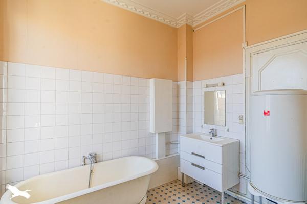 Appartement à vendre |                                       Bordeaux |                                        4 pièces  |  96 m²