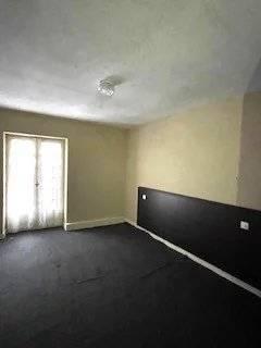 Belle bâtisse en pierre A RENOVER