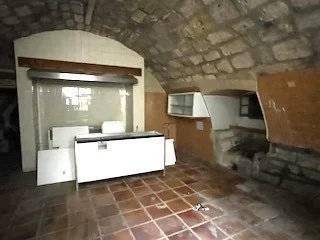 Belle bâtisse en pierre A RENOVER