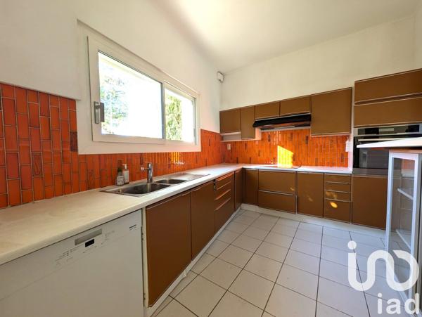 Maison d’architecte 5 pièces de 115 m² à PUYRICARD (13540)