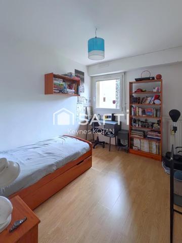 Appartement à rénover dans une belle résidence recherchée