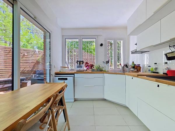 MAGNIFIQUE MAISON 4 CHAMBRES AVEC VUE SACREE COEUR