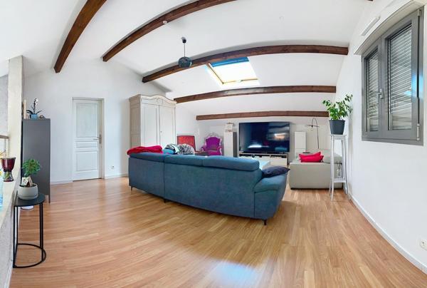 Maison familiale individuelle spacieuse