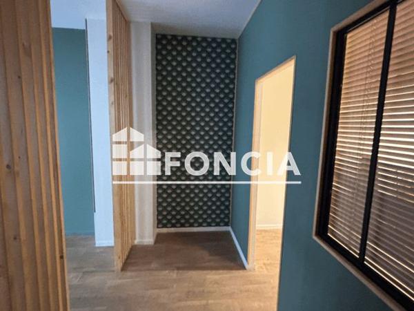 Location Local commercial 1 pièce 63 m² - 5 RUE GUSTAVE COURBET Paris 75116