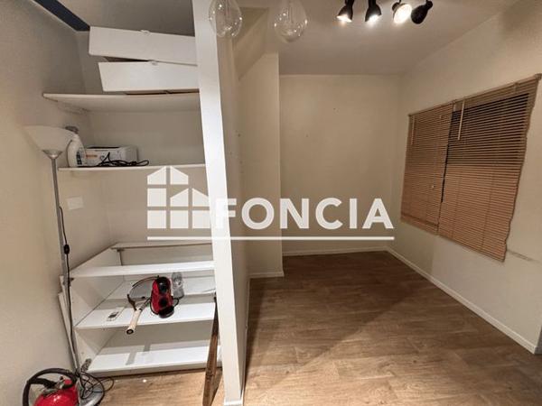 Location Local commercial 1 pièce 63 m² - 5 RUE GUSTAVE COURBET Paris 75116