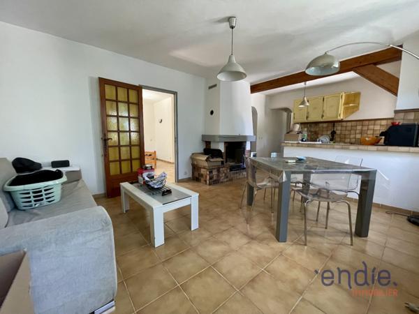 LORGUES VILLA T7 PISCINE GARAGE CAVE