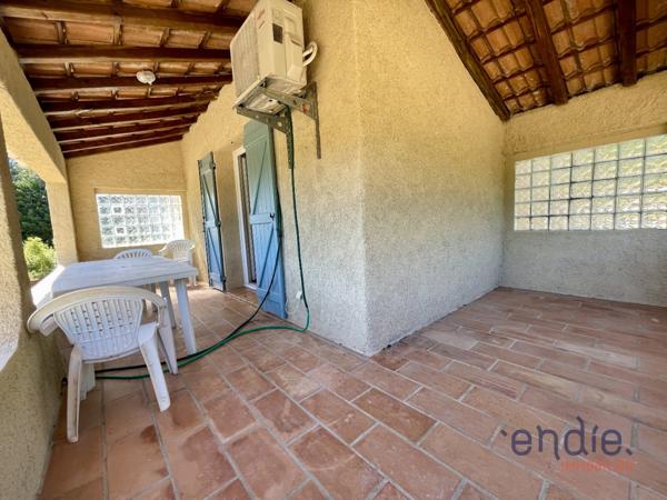 LORGUES VILLA T7 PISCINE GARAGE CAVE
