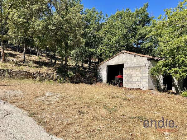 LORGUES VILLA T7 PISCINE GARAGE CAVE