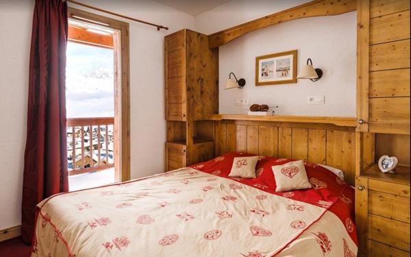 INVESTISSEMENT LOCATIF – FONTCOUVERTE LA TOUSSUIRE – Résidence de Tourisme Les Hauts de Comborcière - 6,04% de rentabilité