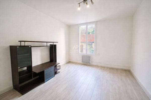 Maison Mery Sur Oise 3 pièce(s) 45 m2 185 200 € **  - Référence  11130