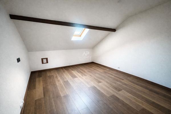 Maison Mery Sur Oise 3 pièce(s) 45 m2 185 200 € **  - Référence  11130