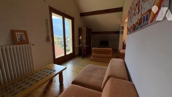 Maison familiale sur deux niveaux 