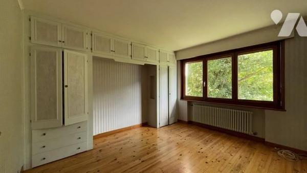 Maison familiale sur deux niveaux 