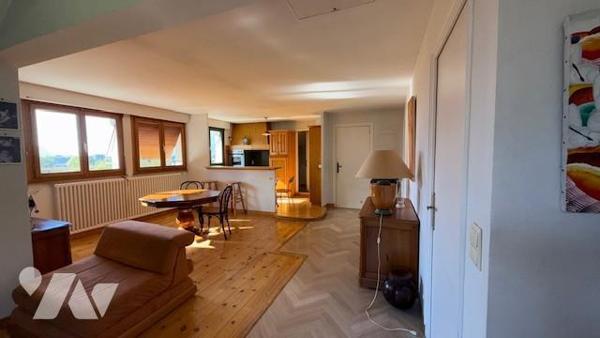 Maison familiale sur deux niveaux 