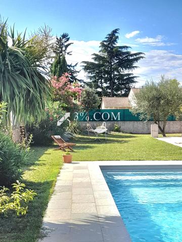 Villa 6 pièce(s) 4 chambre(s) 131 m²