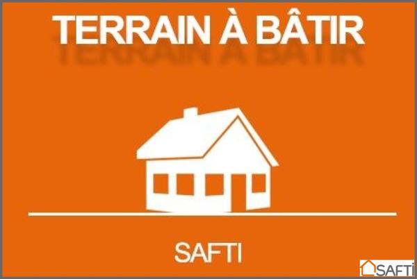 MAGNIFIQUE TERRAIN CONSTRUCTIBLE AVEC UNE MAISON